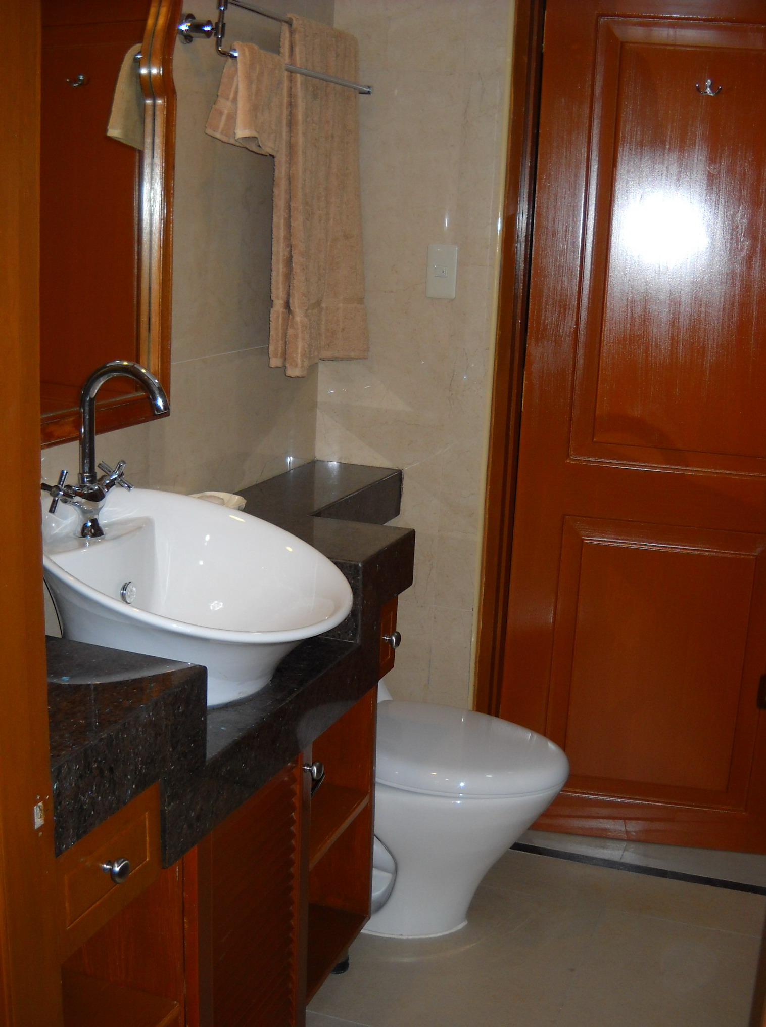 2nd bathroom