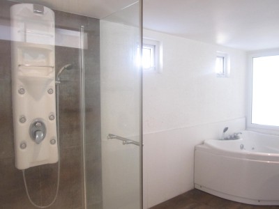Bathroom View 6