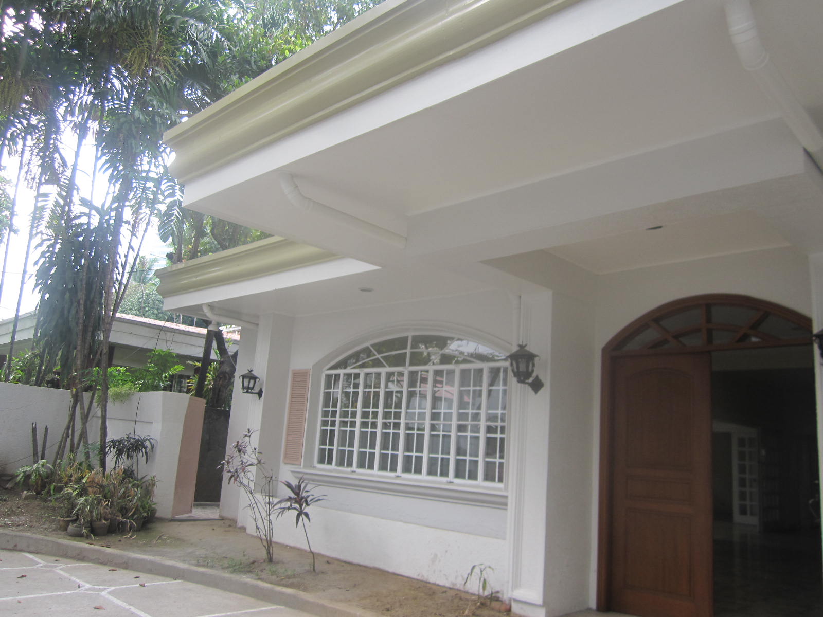 Belair Entrancea