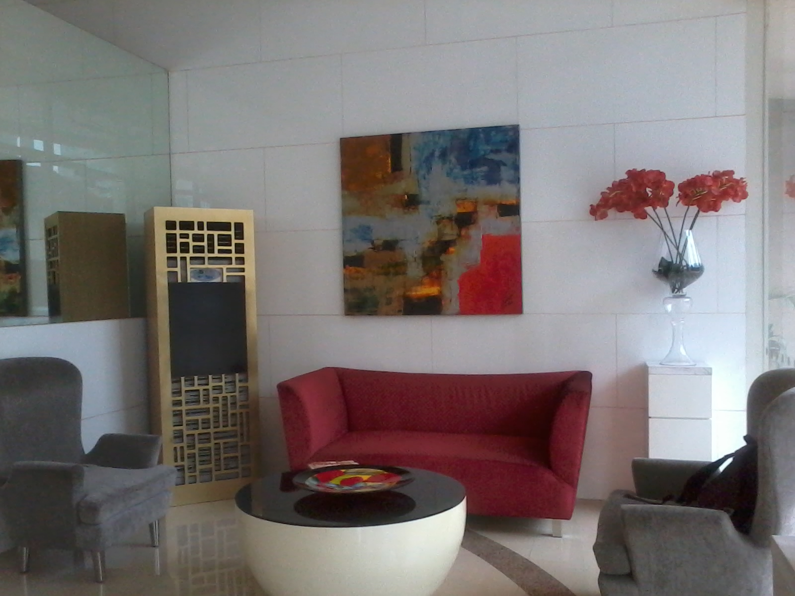 Elegant airconditioned lobby