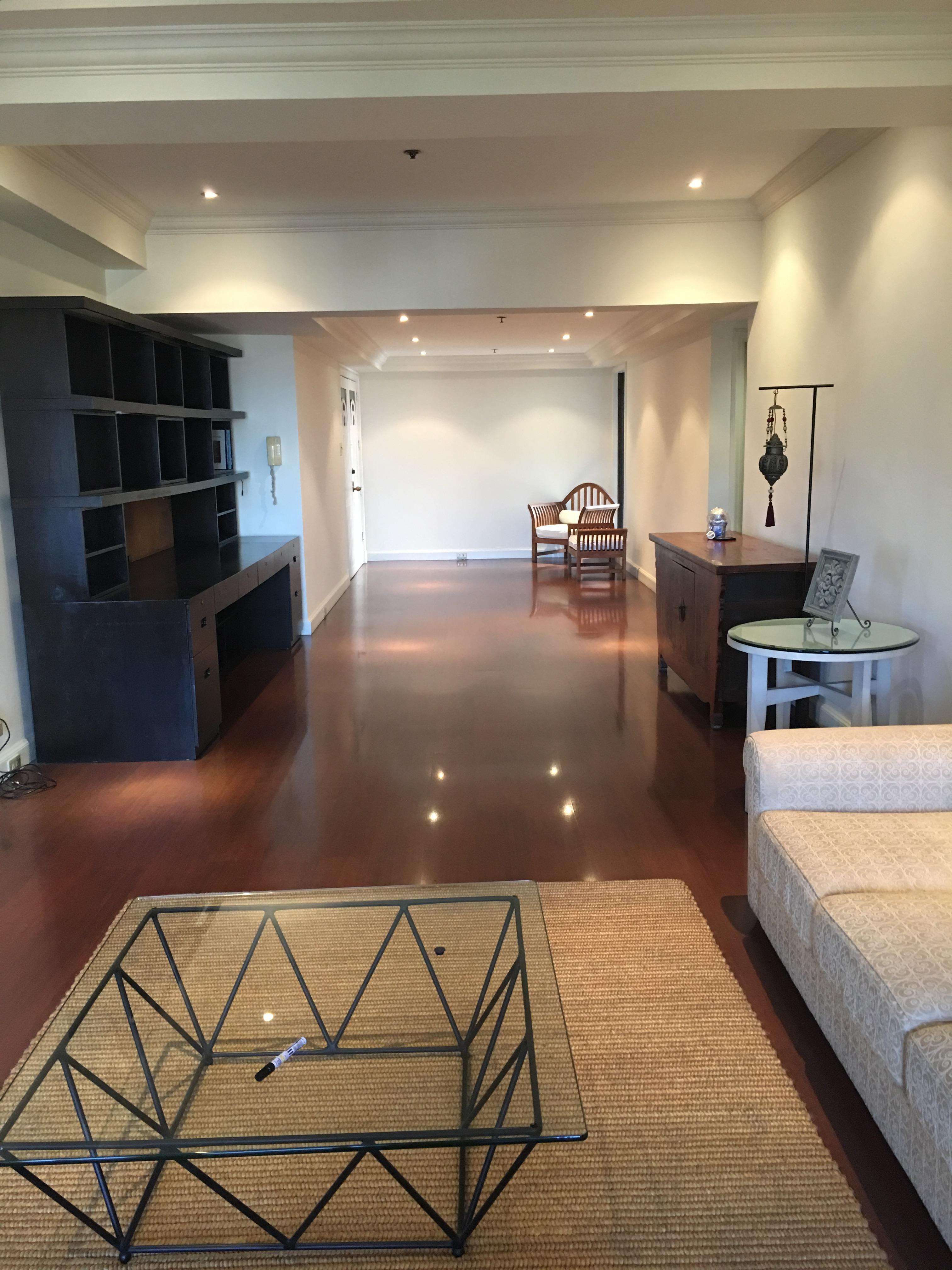 Living room area 2
