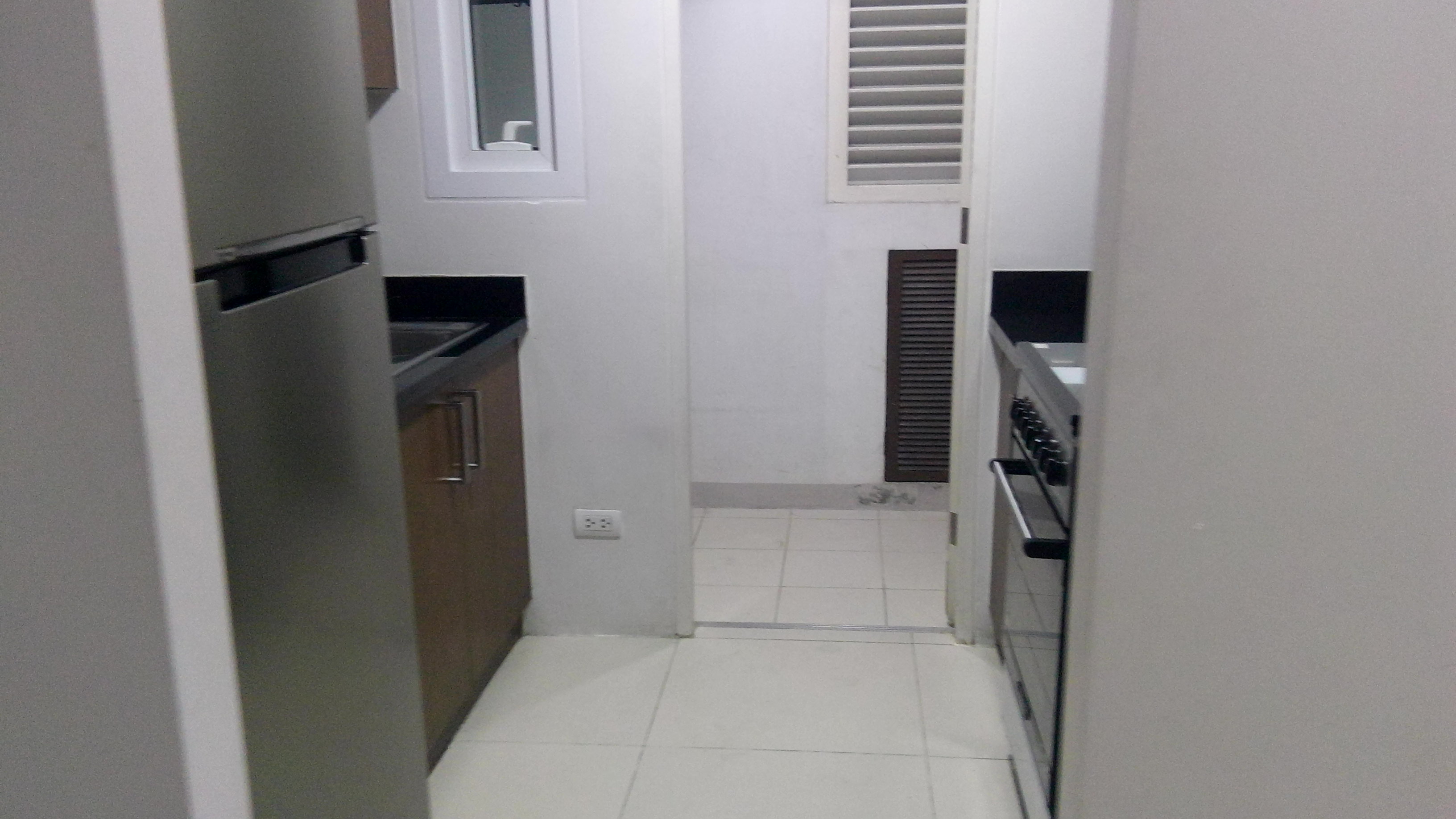 Red Oak One Bedroom Unit 1909 facing pool