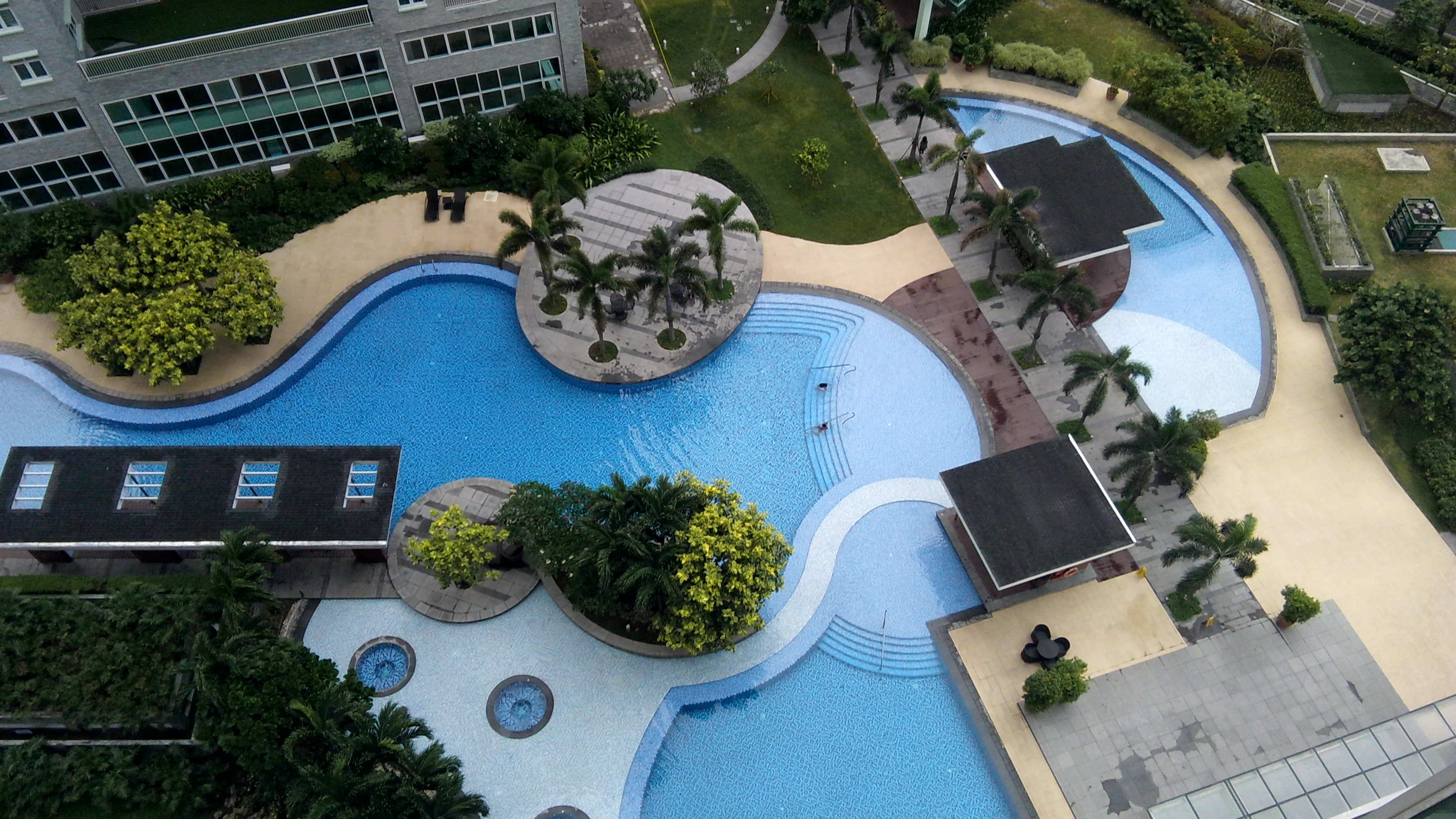 Red Oak One Bedroom Unit 1909 facing pool
