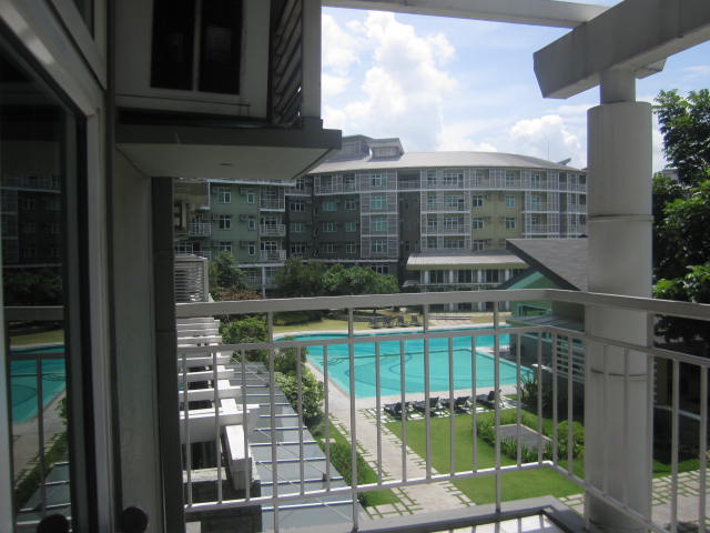 Two serendra :3br unit for lease with 119sqm
