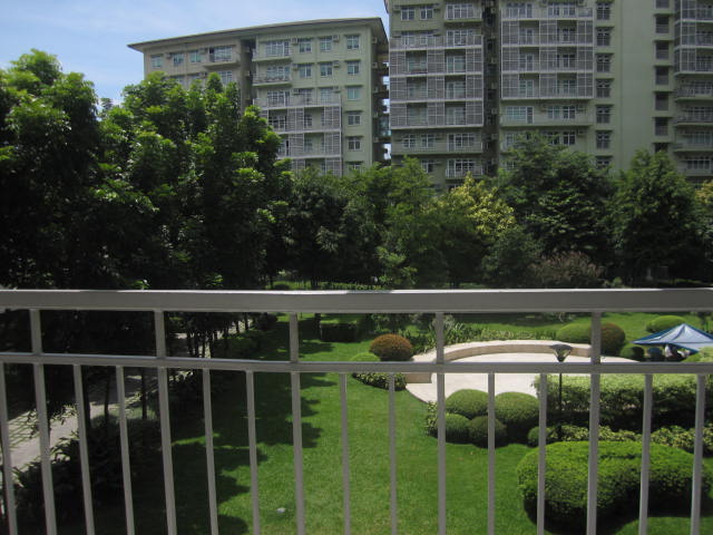Two serendra :3br unit for lease with 119sqm