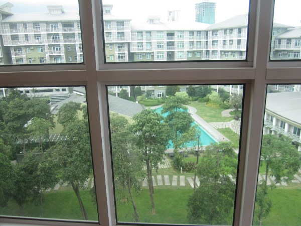 Two Serendra Three Bedroom with POOL AND GARDEN view - RUSH