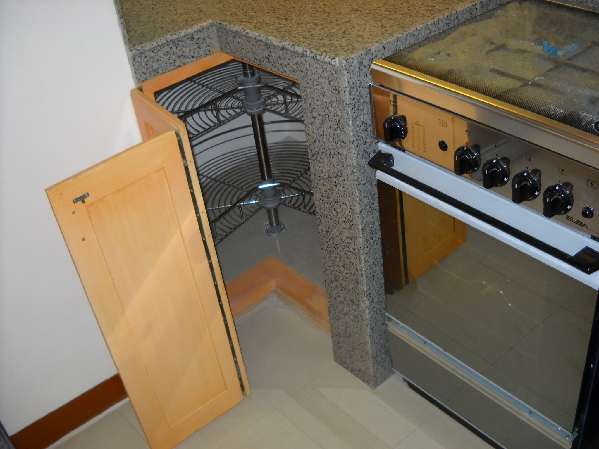 kitchen amenities